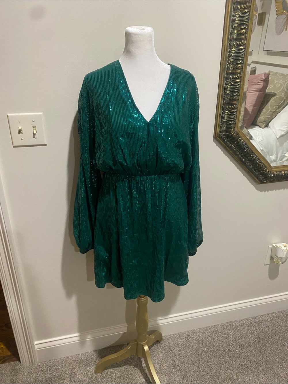 Emerald Green Sequin V-Neck Mini Dress